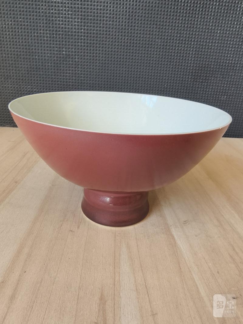 A copper red glazed porcelain 'Stemcup' - 图13